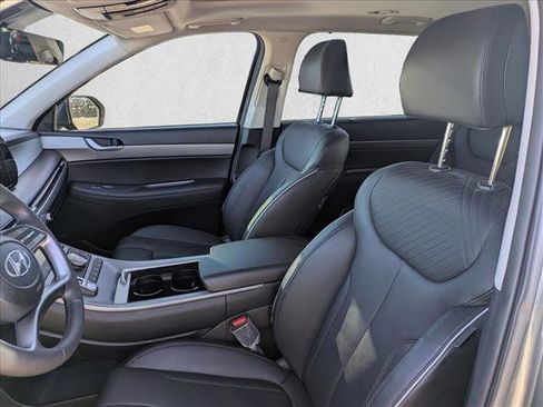 Used 2024 Hyundai Palisade SEL w/ Premium Package image 9