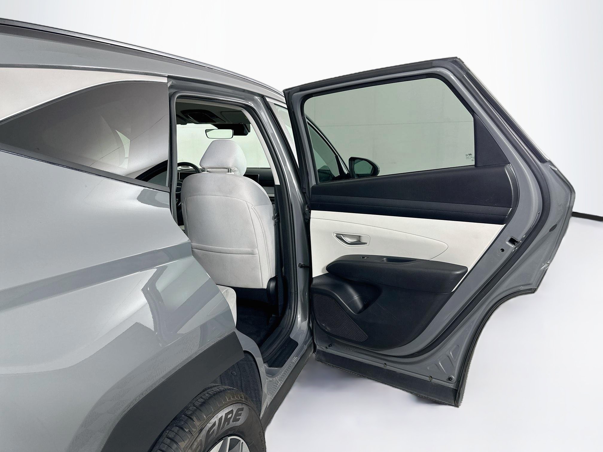 Used 2025 Hyundai Tucson SEL FWD image 29