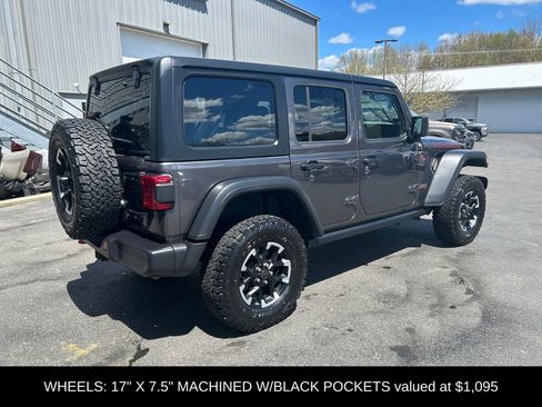 Used 2025 Jeep Wrangler Unlimited Rubicon AWD/4WD image 4