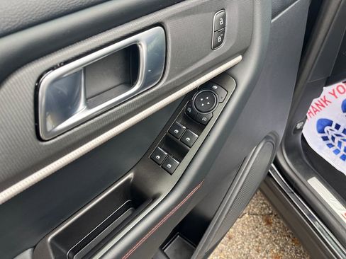 Used 2025 Ford Explorer ST-Line w/ ST-Line Street Pack image 13