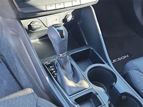 Used 2017 Hyundai Tucson SE image 32