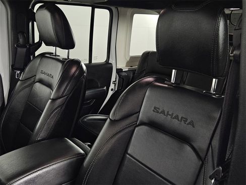 Used 2021 Jeep Wrangler Unlimited Sahara image 23