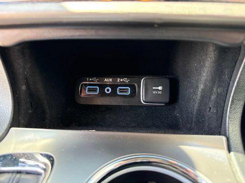Used 2022 Jeep Grand Cherokee Limited RWD image 25