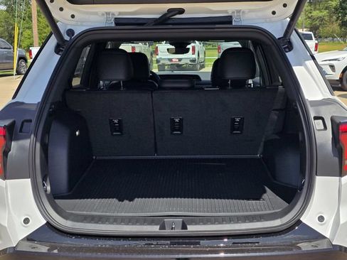 New 2027 GMC Terrain AT4 w/ Convenience Package III AWD/4WD image 8