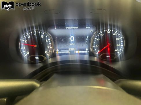 Used 2021 Jeep Renegade Latitude FWD image 11