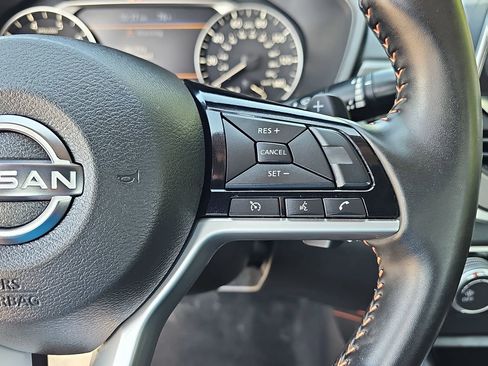 Used 2025 Nissan Altima 2.5 SR image 17