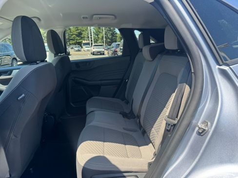 Certified 2022 Ford Escape SE w/ Cold Weather Package AWD/4WD image 10