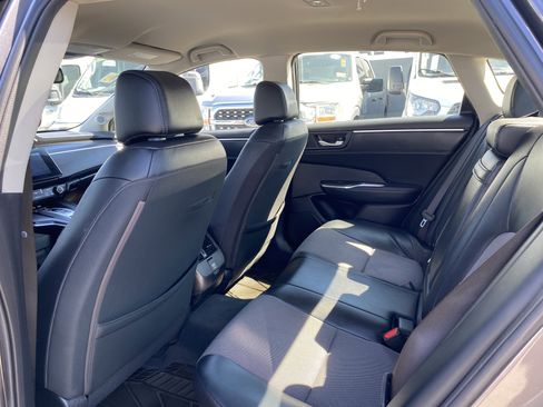 Used 2021 Honda Clarity Plug-In Hybrid image 14