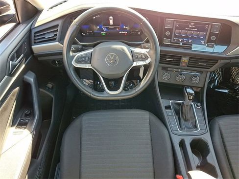 Used 2024 Volkswagen Jetta S image 11
