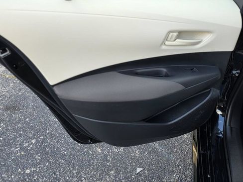 Used 2024 Toyota Corolla LE FWD image 27