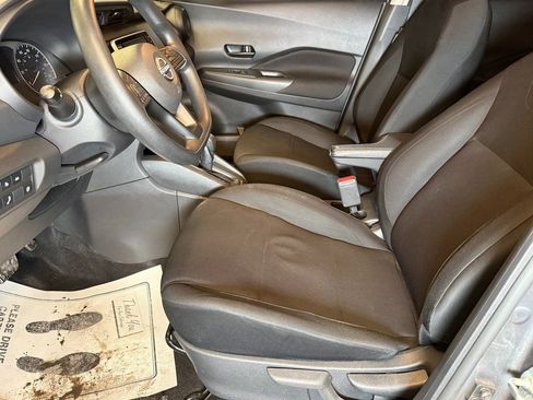 Used 2023 Nissan Kicks S image 21