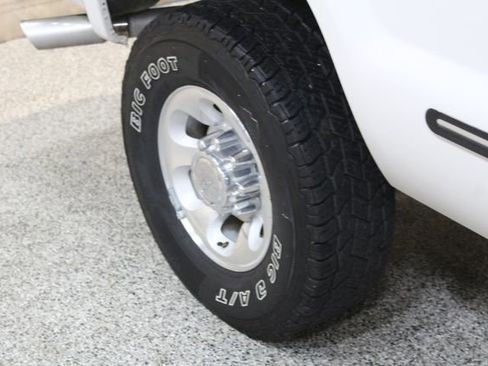 Used 1999 Ford F350 Lariat image 26