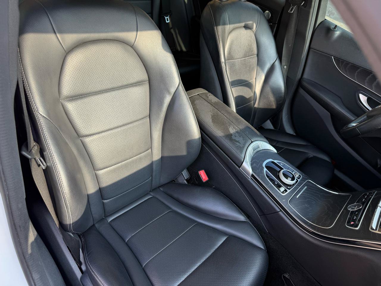 Used 2017 Mercedes-Benz C 300 4MATIC Sedan image 9