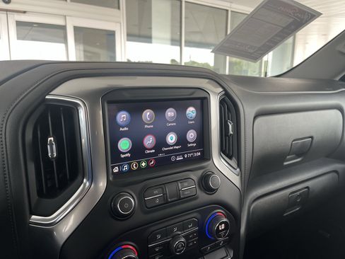 Used 2020 Chevrolet Silverado 1500 RST AWD/4WD image 13