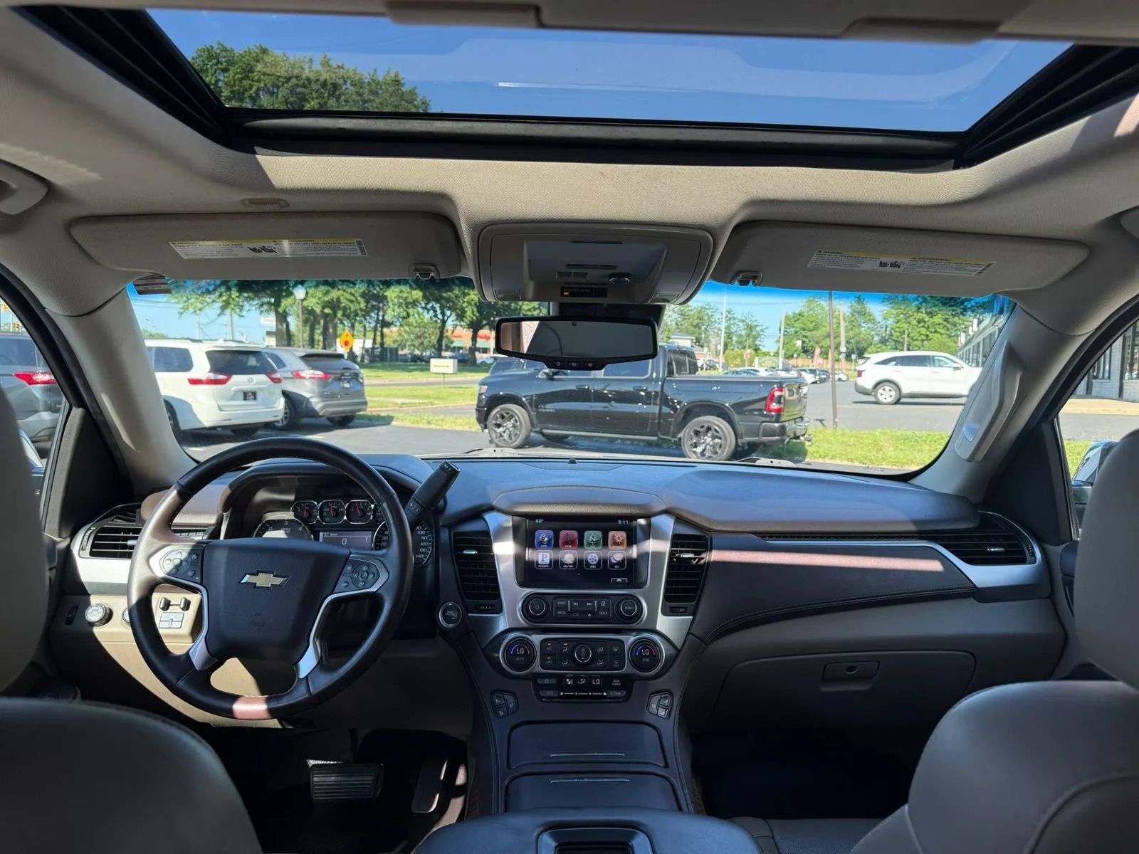 Used 2015 Chevrolet Suburban LTZ AWD/4WD image 41