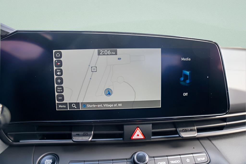 New 2025 Hyundai Elantra SEL FWD image 32