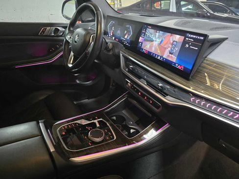 Used 2024 BMW X5 xDrive40i w/ Premium Package image 10