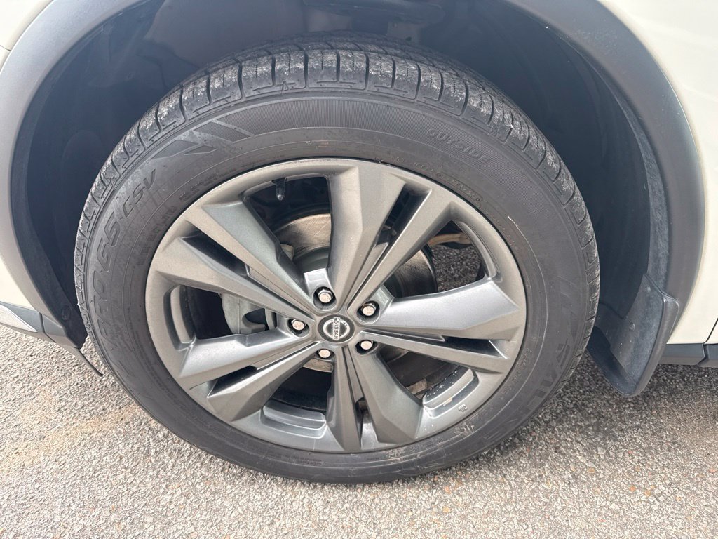 Used 2019 Nissan Murano Platinum w/ Cargo Package FWD image 9