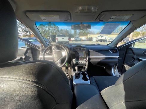 Used 2014 Toyota Camry SE w/ Fleet Convenience Package FWD image 31