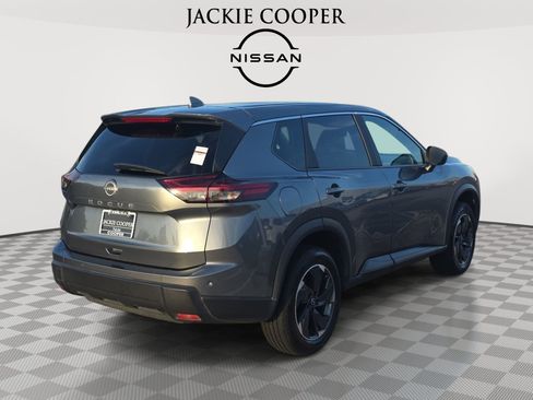 Used 2025 Nissan Rogue SV FWD image 5