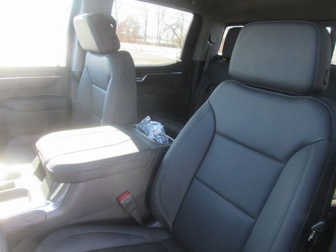 New 2026 GMC Sierra 1500 SLT w/ SLT Premium Plus Package image 14