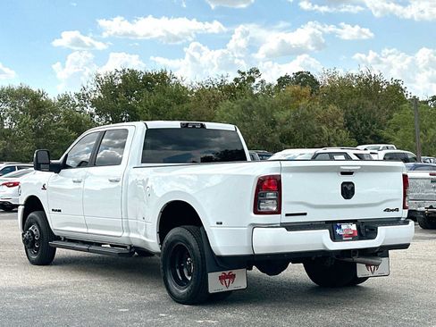 Used 2024 RAM 3500 Big Horn w/ Night Edition AWD/4WD image 13