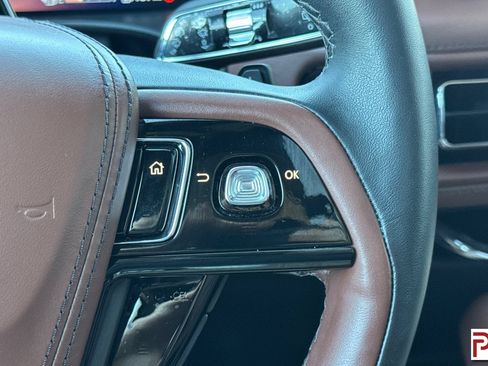 Used 2025 Lincoln Aviator Reserve AWD/4WD image 31