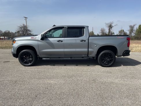 Used 2025 Chevrolet Silverado 1500 Custom Trail Boss image 2