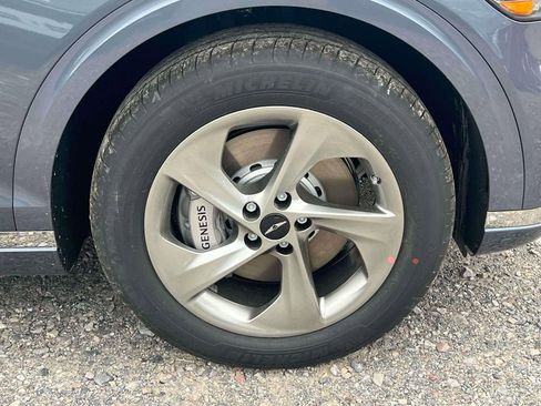 New 2026 Genesis GV70 2.5T Select AWD/4WD image 6