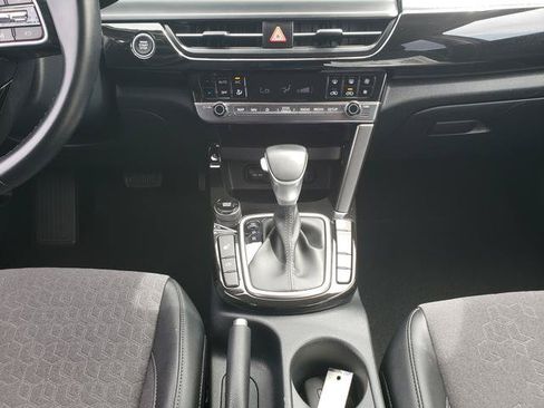 Used 2024 Kia Seltos S AWD/4WD image 18