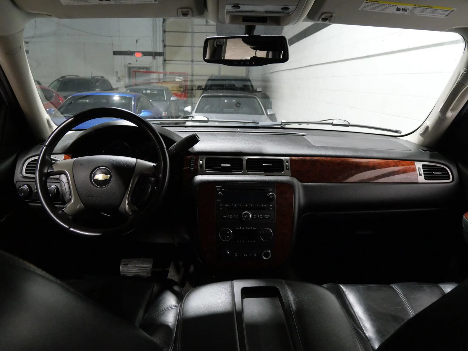 Used 2011 Chevrolet Suburban LT w/ Regional Value Package AWD/4WD image 8