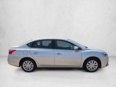 Used 2016 Nissan Sentra S FWD image 4