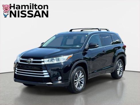 Used 2017 Toyota Highlander XLE AWD/4WD image 5