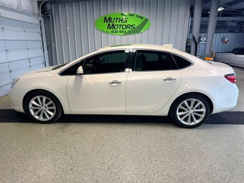Used 2015 Buick Verano Leather w/ Experience Buick Package FWD image 5