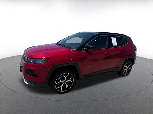 Used 2025 Jeep Compass Limited AWD/4WD image 8
