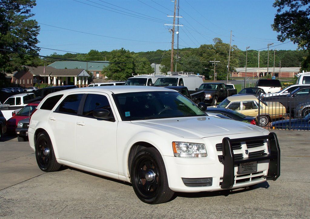 Used 2008 Dodge Magnum RWD image 3