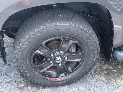 Used 2017 Toyota Tundra SR5 AWD/4WD image 20