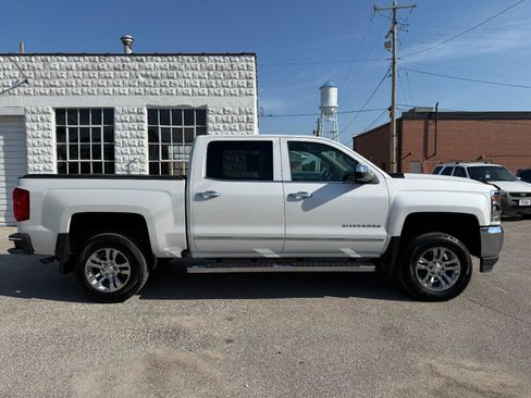 Used 2018 Chevrolet Silverado 1500 LTZ AWD/4WD image 4