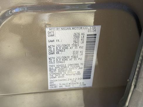 Used 2024 Nissan Pathfinder Platinum w/ Lighting Package (N93) FWD image 39