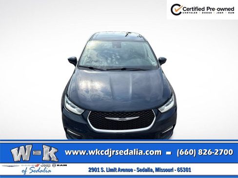 Certified 2023 Chrysler Pacifica Touring-L FWD image 15