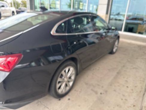 Used 2020 Chevrolet Malibu LT FWD image 21