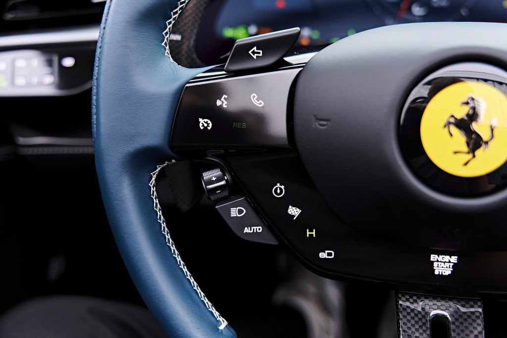 Used 2022 Ferrari SF90 Spider AWD/4WD image 59