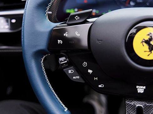Used 2022 Ferrari SF90 Spider AWD/4WD image 59