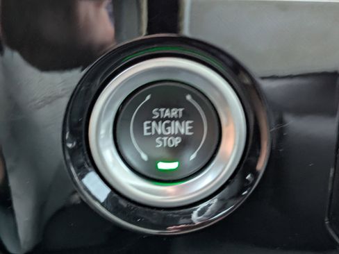 Used 2022 GMC Sierra 1500 SLT image 18