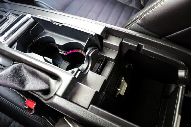 Used 2014 Ford Mustang Premium RWD image 33