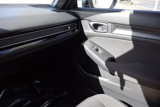 Used 2025 Honda Civic Sport image 8