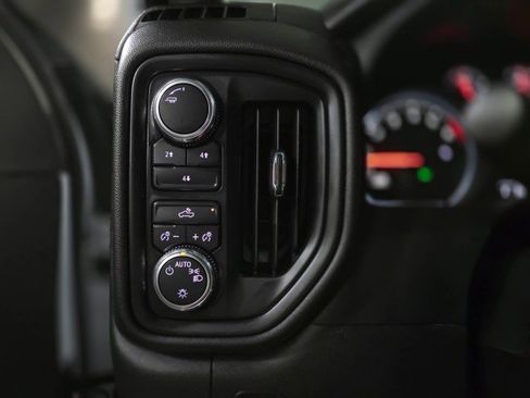 Used 2023 GMC Sierra 2500 Pro w/ Convenience Package image 28