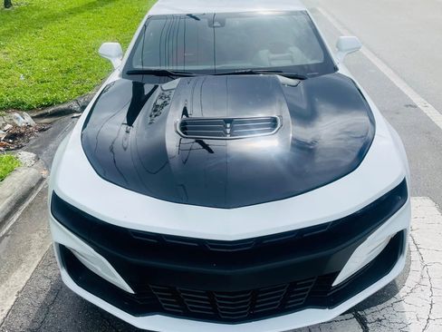 Used 2023 Chevrolet Camaro SS RWD image 14