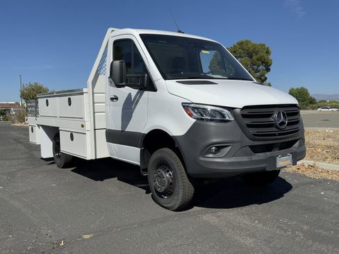 Used 2024 Mercedes-Benz Sprinter 3500 image 5