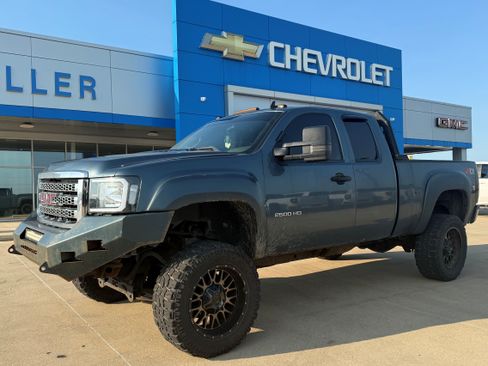 Used 2013 GMC Sierra 2500 SLE AWD/4WD image 3